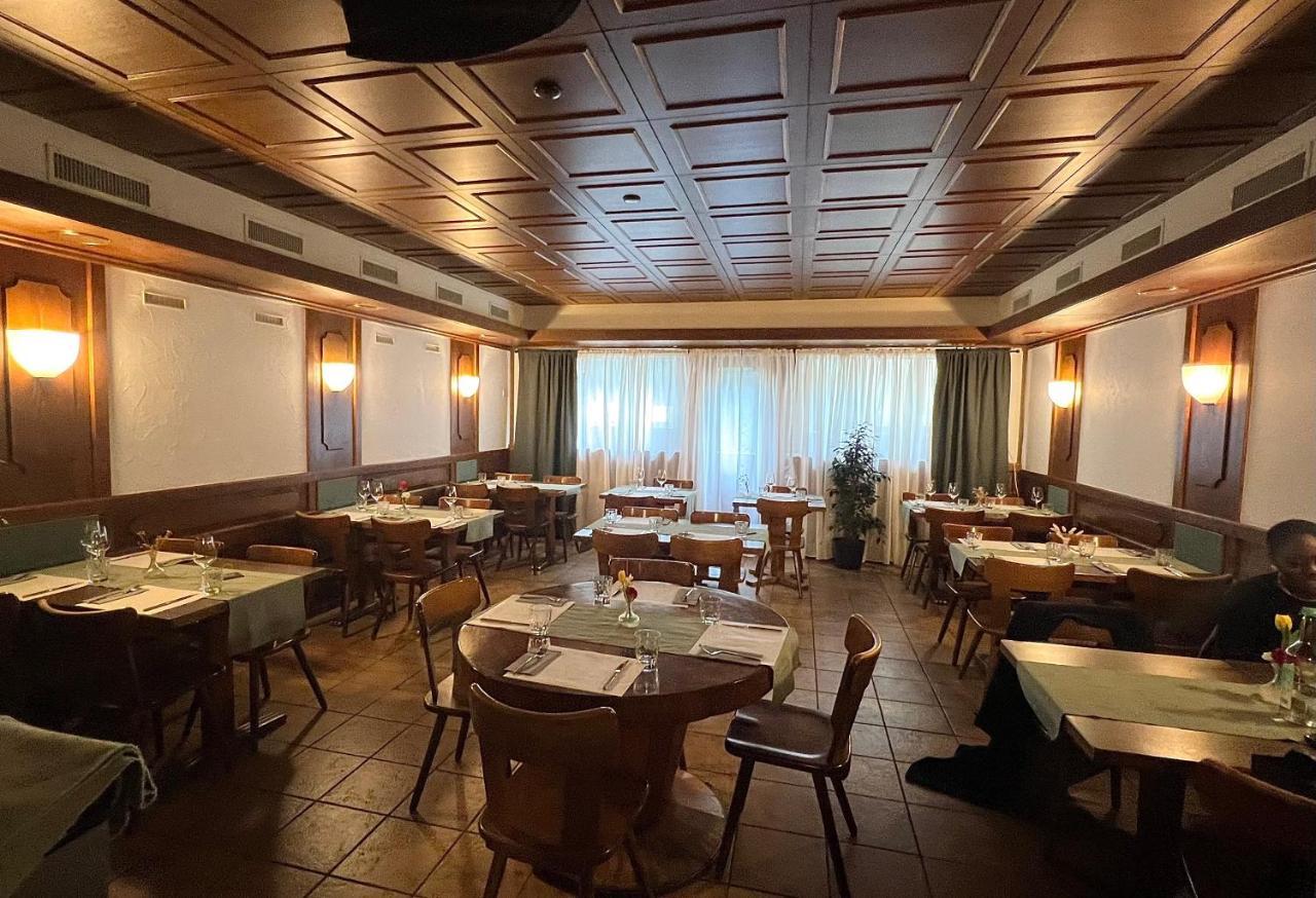 Hotel Jaeger Murten Exteriör bild