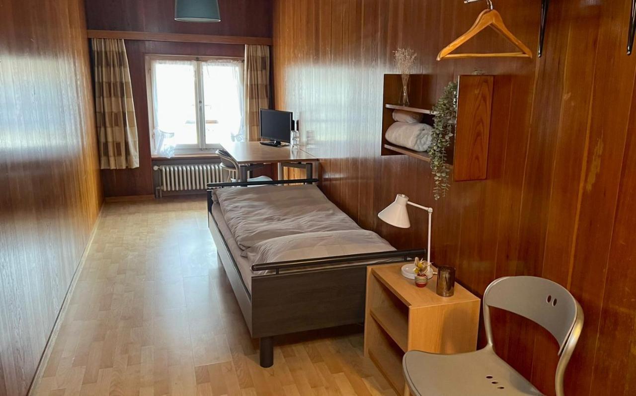 Hotel Jaeger Murten Rum bild